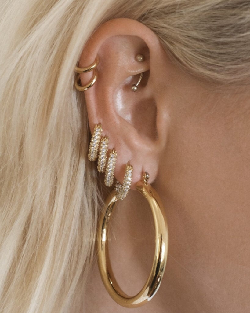 Huggie hoop earrings